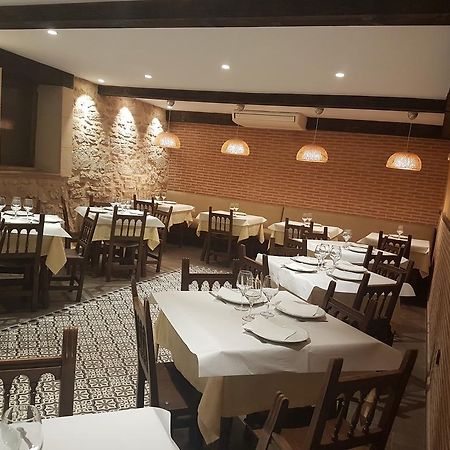 Hostal Meson Castilla Siguenza Luaran gambar